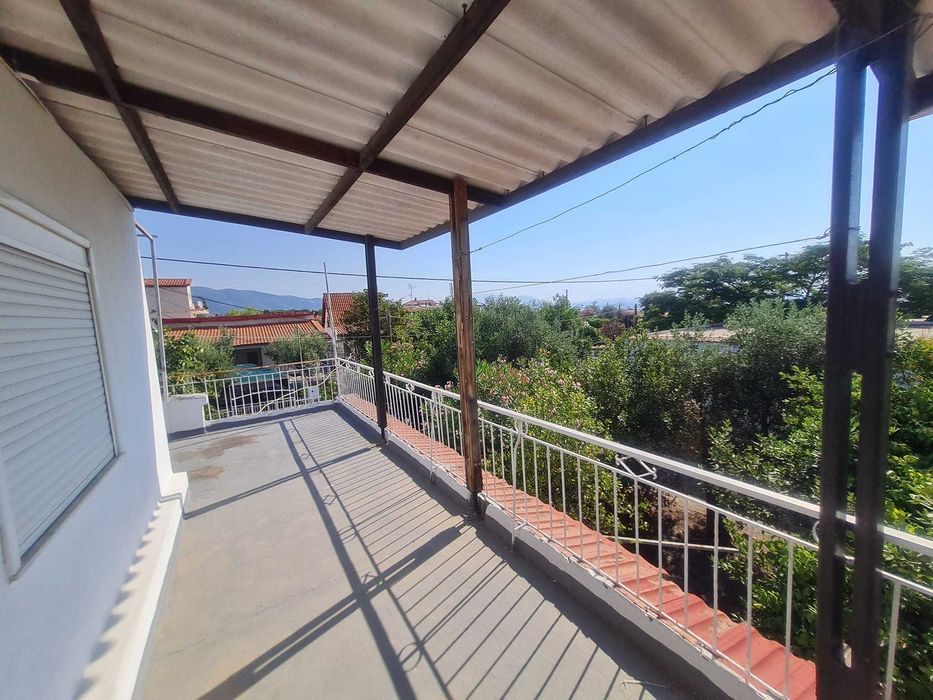 Продава 2 ет къща 110 м2 до морето с двор 200 м2 Аспровалта, Гърция