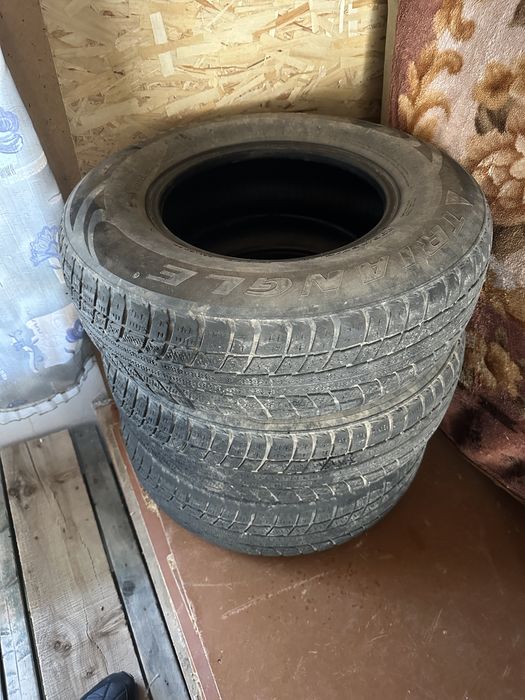Продам шины 235-75-R15