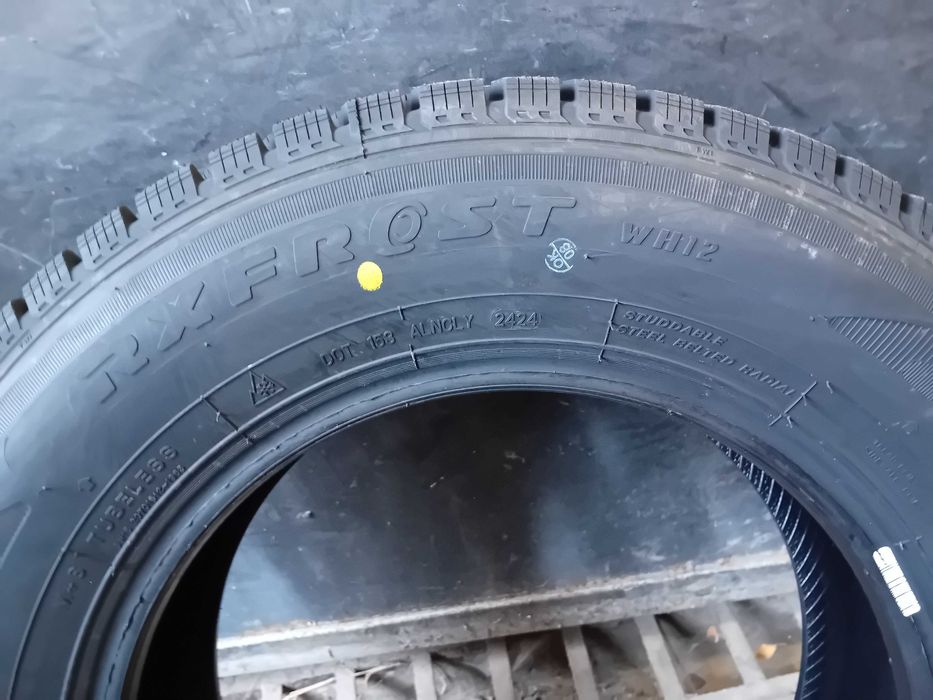 4бр зимни гуми RoadaX 205 70 15 DOT2424