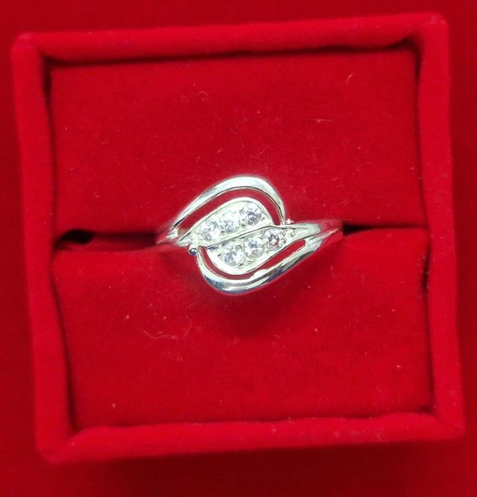 AG168,inel argint 925,nou/marcat, zirconii albe, deosebit