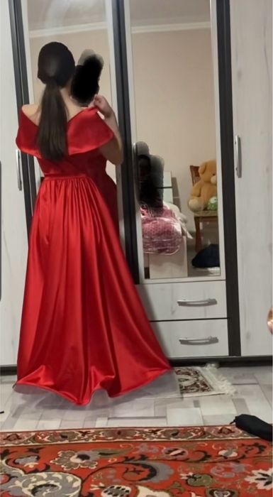 Платье бальное на девушку, девочку