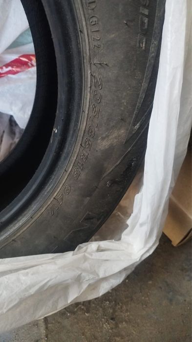 Продам шины на легковую