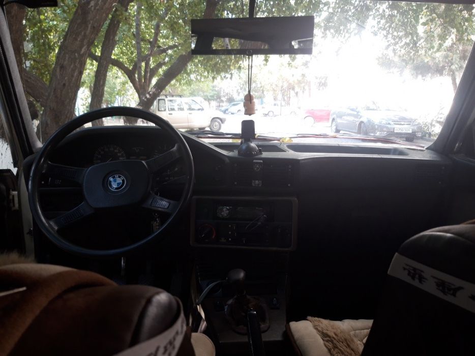 продам bmw 525E м20 б20