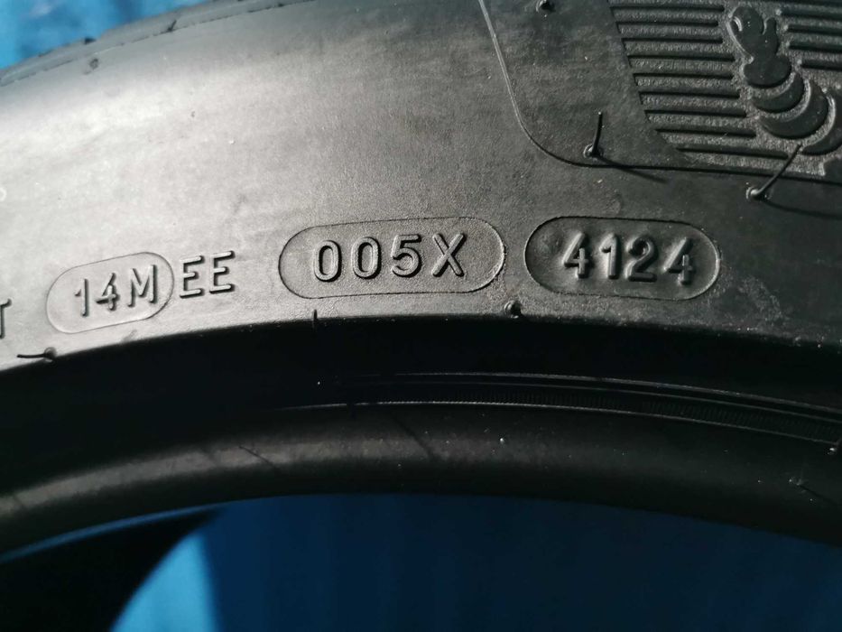 285/40 ZR22 - michelin 2 bucati