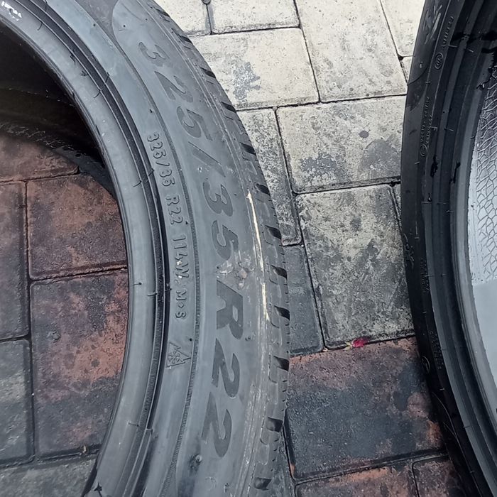 325/35 R22 Pirelli scorpion