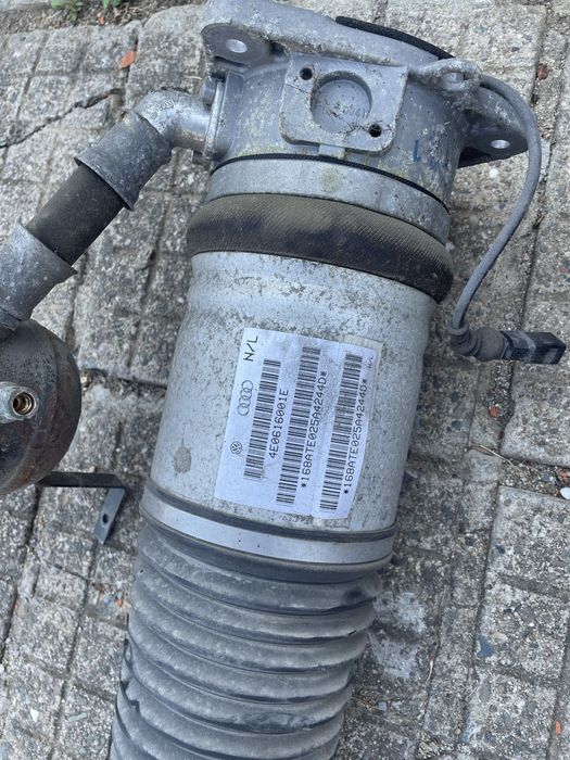 Въздушно Окачване AUDI A8 D3