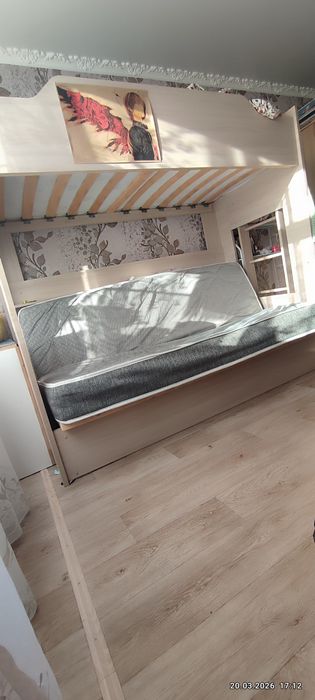 Двухъярусная кровать