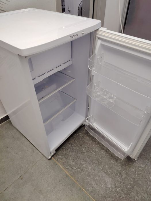 Продам мини холодильник Бирюса.