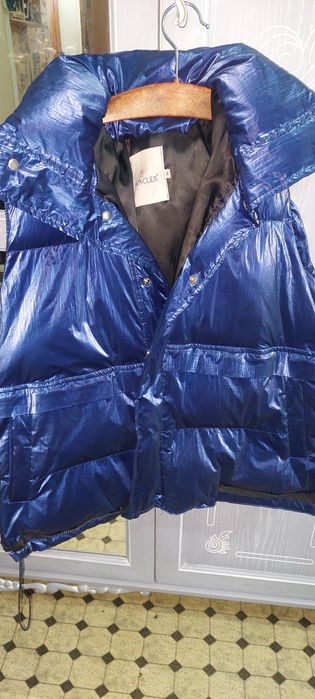 Продам желетку женскую