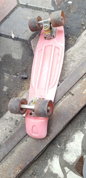 Продам скейтборт пластик