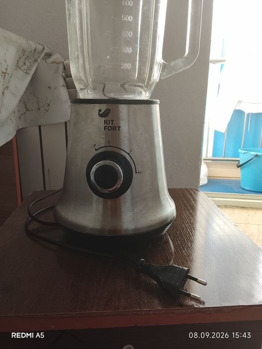 В продаже блендер kit-fort