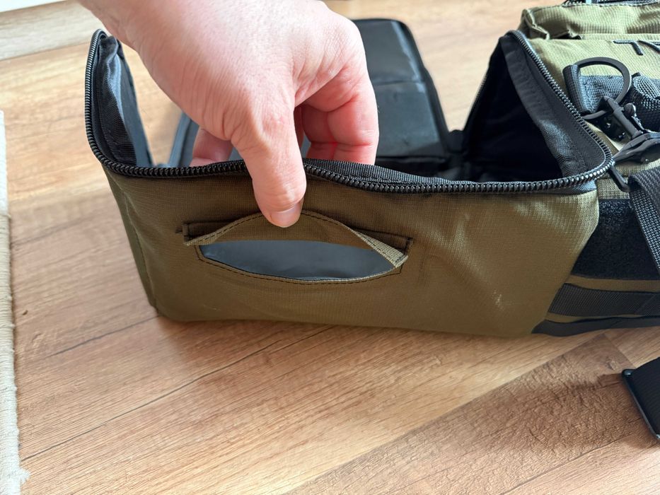 Продавам чанта за водолазна бутилка Saber Tactical