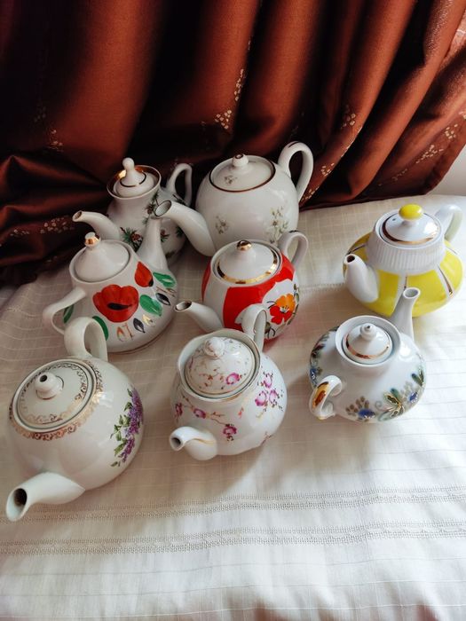 Чайники.фарфоровые.