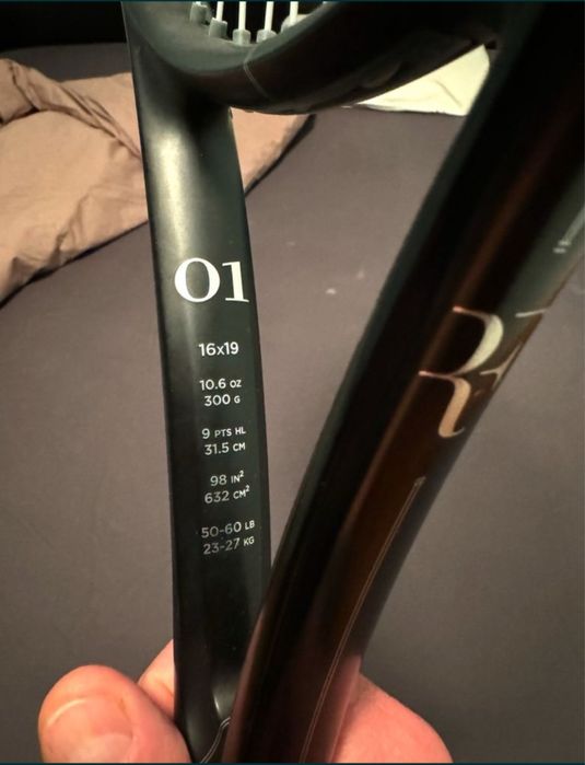 Rachet tenis wilson federer