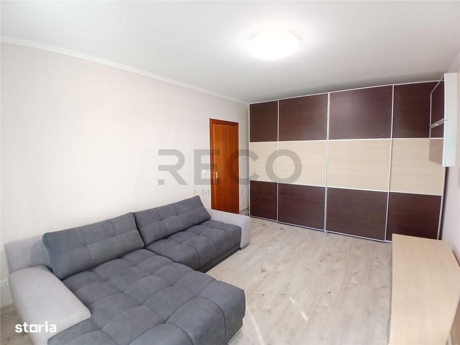 RECO Apartament cu 2 camere decomandat Nelocuit. Zona centrala etaj 23