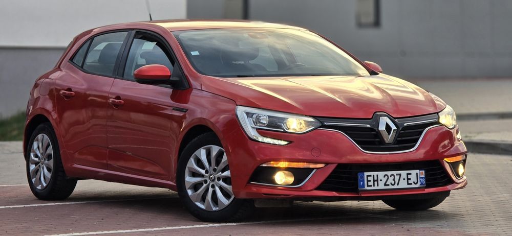 RENAULT Megane 2017 — imagine 2
