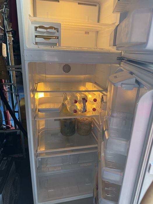 Vanzare combina frigirifica Beko