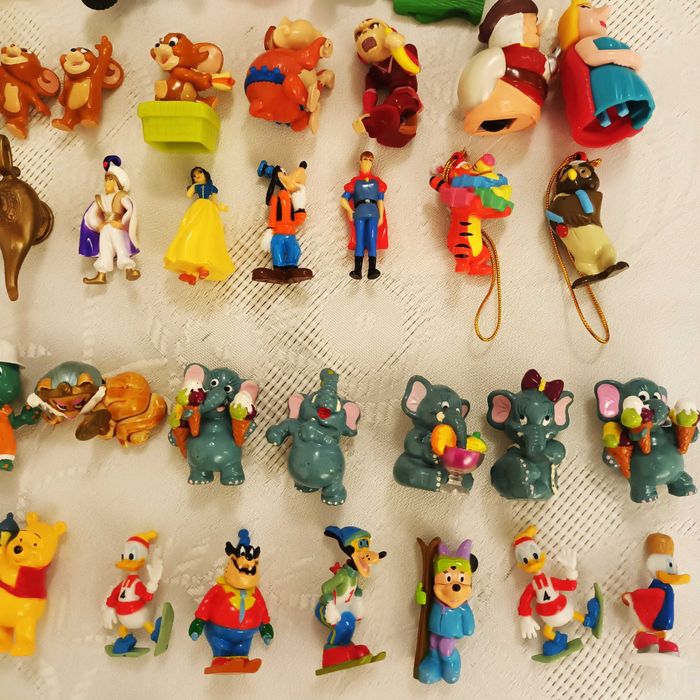 Киндер Kinder фигурки стари над 90 бр