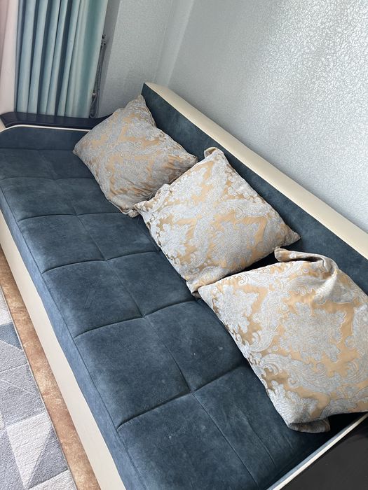 Диван для гостинной