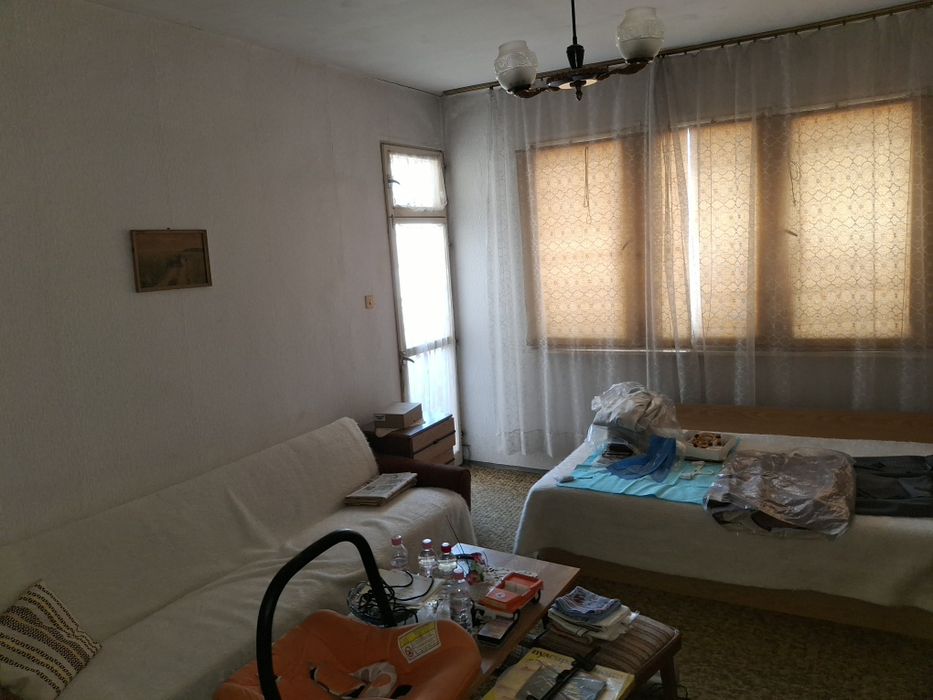 Продава се Тристаен апартамент в Търговище, Запад 2 - 77 кв.м за 1060 €/кв.м - Снимка #4