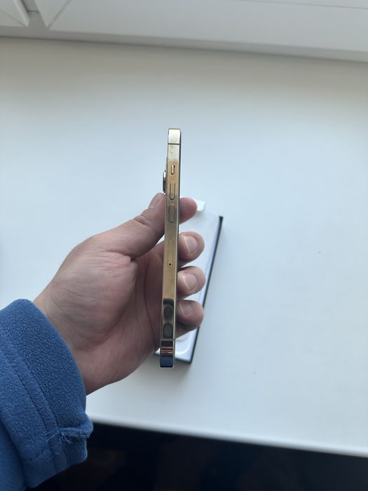 Продам айфон 13 про