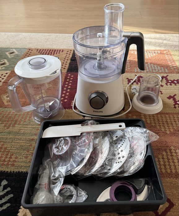 Robot de bucatarie PHILIPS Viva Collection HR7762/00, 750 W, bol 1.5 l, blender 1 l, 2 viteze + Pulse, Alb/Crem