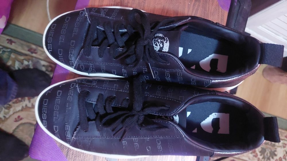 Adidasi  si Adidasi tip gheata Diesel