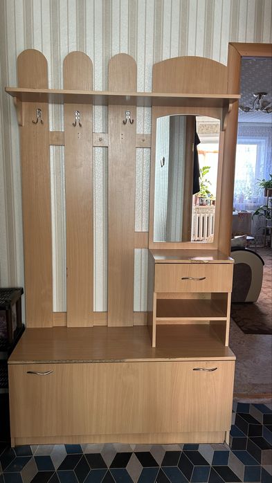 Продам мебель в прихожую