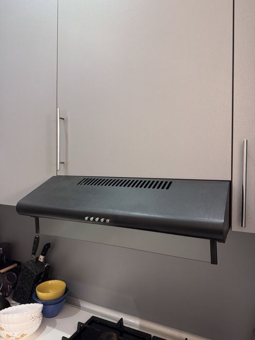 Вытежка кухонная б/у