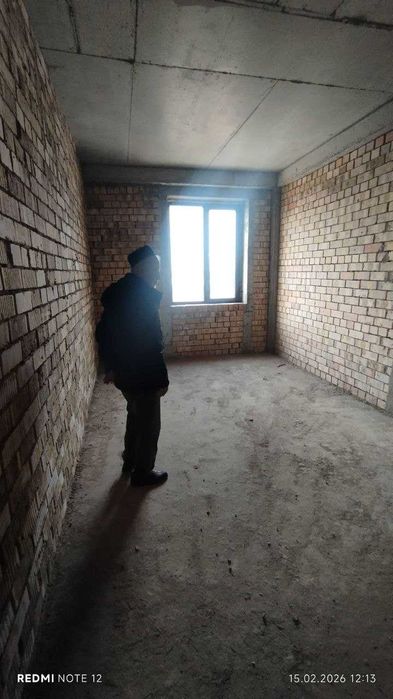 Срочно...Сергели индекс бозори оркасида греен хоусе 1 хона 5-этаж