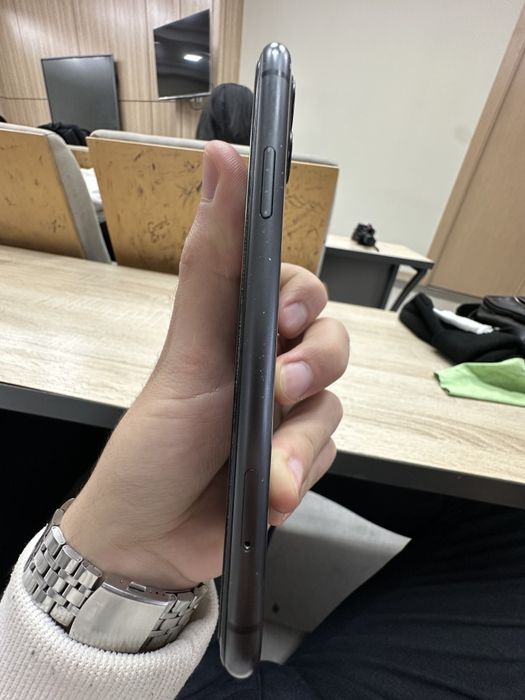 iPhone 11  128gb black