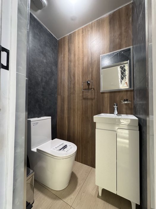 Uy sotiladi srochna kelishiladi narxi