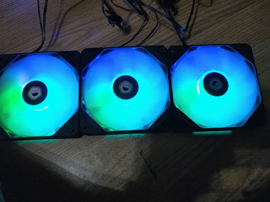 Ventilatoare id-cooling ARGB+Controler id-cool ARGB