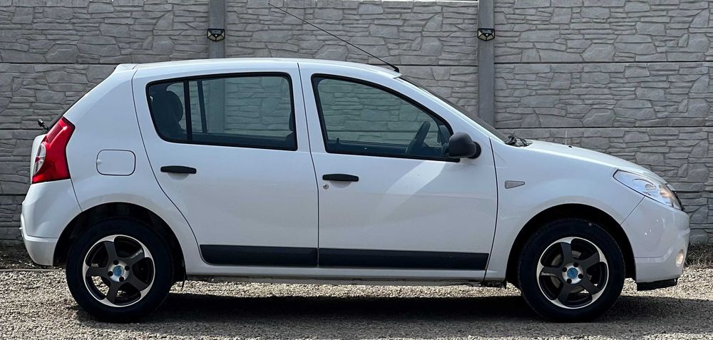 Dacia Sandero 1.2 16V Live / GPL / Webasto / Rate Avans 0