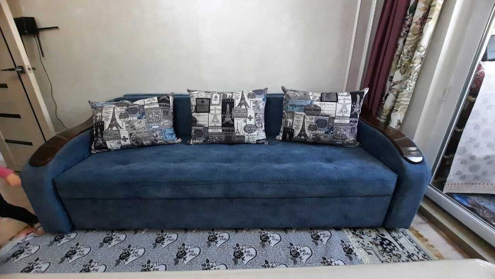 Диван только 3 месяца как купили