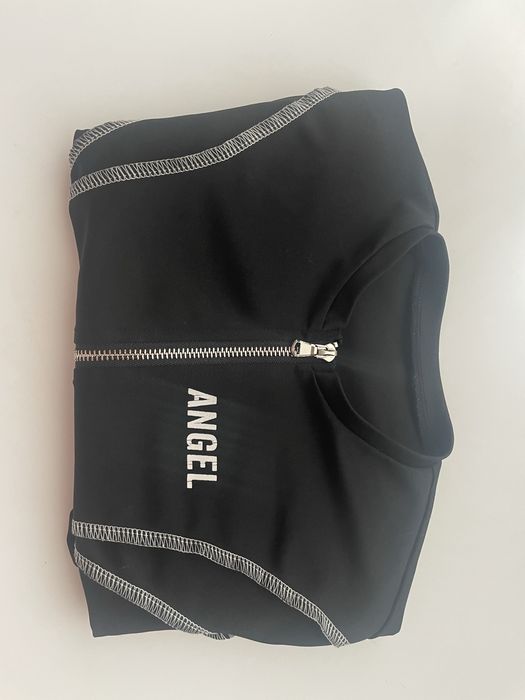 Черна блузка с надпис