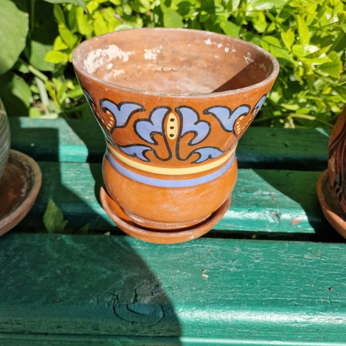 Продам глиняные горшки