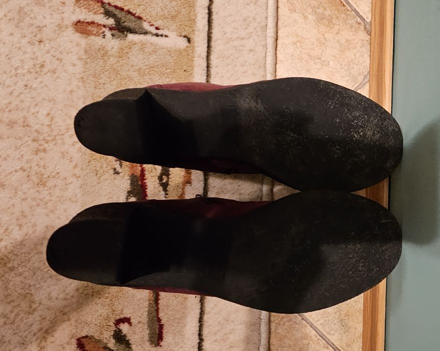 Боти от естествен велур