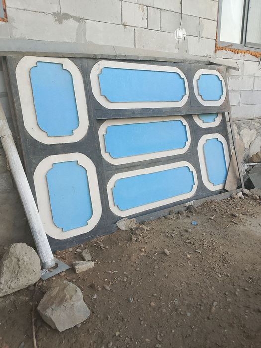 Дарвоза сотилади