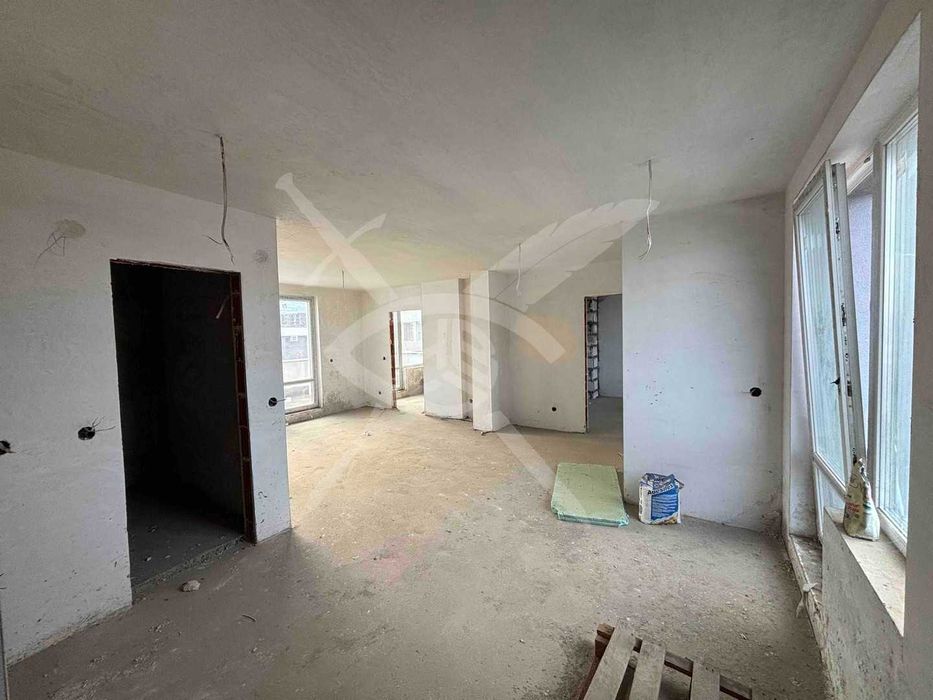 Продава се Тристаен апартамент в София, Студентски град - 135 кв.м за 1112 €/кв.м - Снимка #3