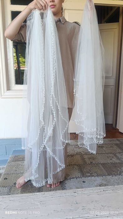 Келин куйлаклар сотилади