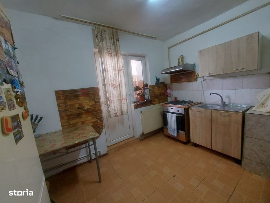 Vanzare apartament 3 camere, zona micro 11 - Targoviste