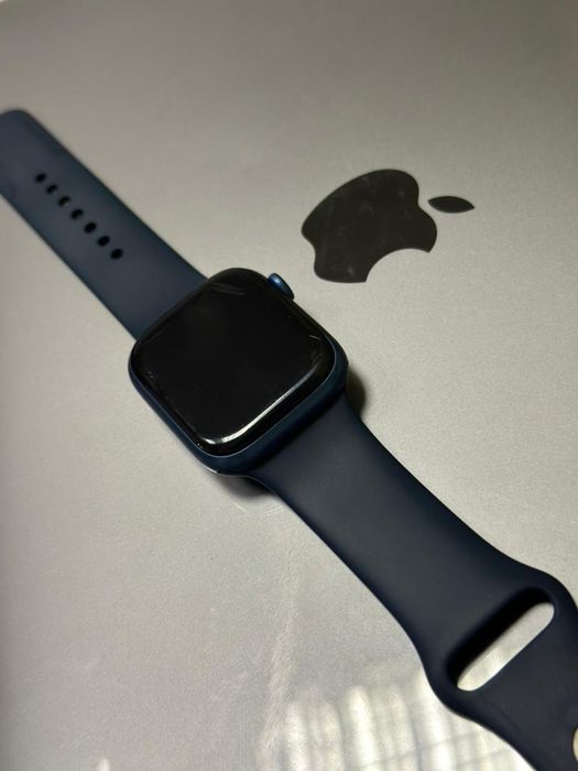 Продам Apple watch 7 , 45 мм