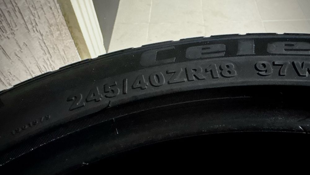 Покрышка 245/40 R18