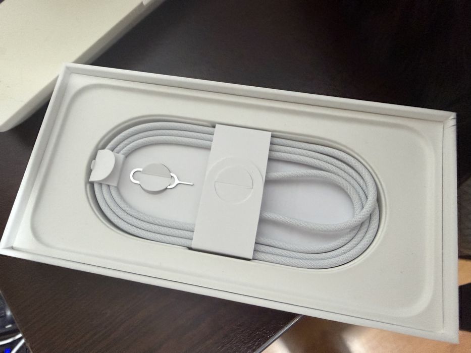 iPhone 16 pro max, desert titanium, 256gb