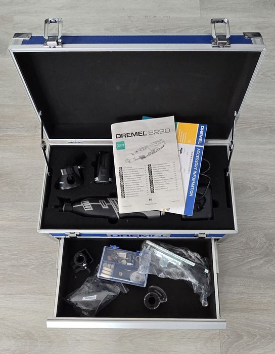 Dremel 8220_Unealta multifunctionala 12V, 2x2Ah