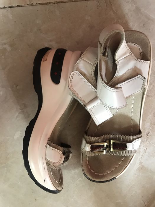 Продам  детскую обувь