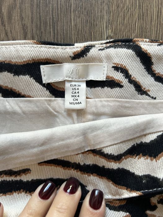 H&M дамкса  пола