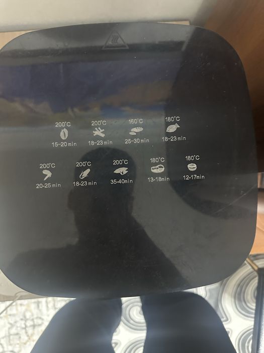 Продам МУЛЬТИВАРКУ в хорошем состояние