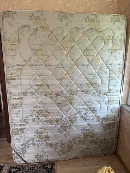 Матрак за спалня